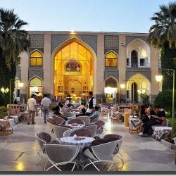 06_In-Esfahan-the-5-Star-Hotel-in-Esfahan_Iran_Sept.2009-N.Khardina-250x250.jpg