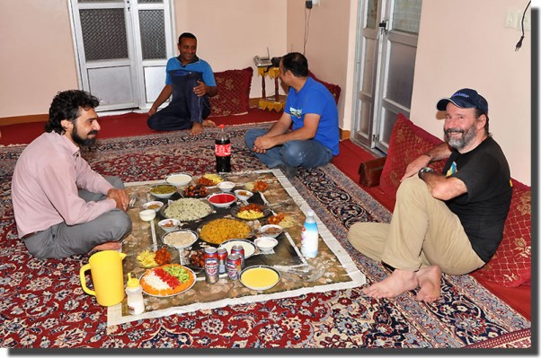 35_Invitation-in-Bandar-Abbas_Iran_Sept.2009-N.Khardina-602x399.jpg